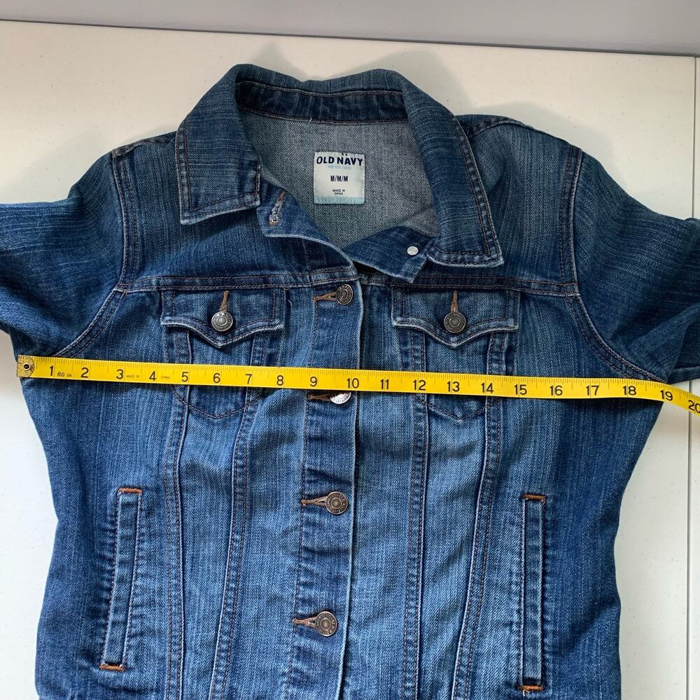 Old Navy Women's Denim Jacket Medium Wash Trucker Style Sz M - Picture 8 of 16